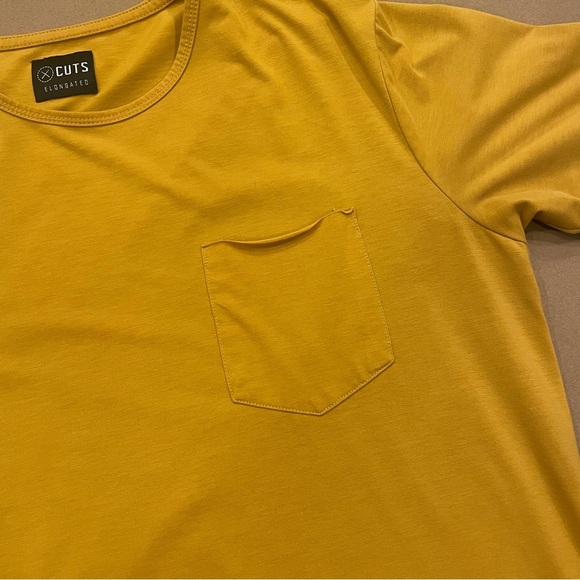 Men’s Cuts Clothing Elongated Pocket Tee Mustard Size Large - Picture 3 of 10